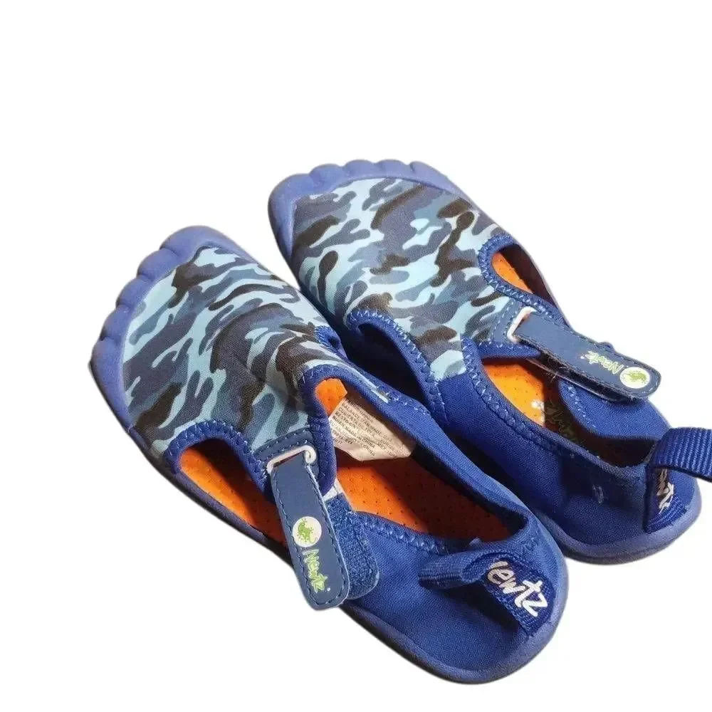 Newtz 11/12 water shoes